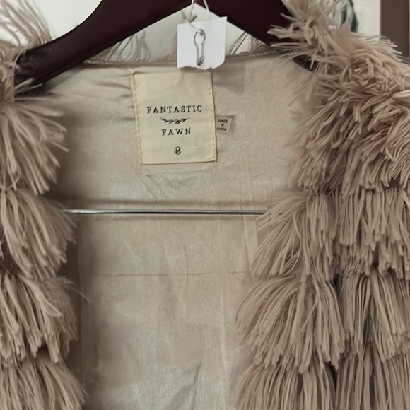 Cutest softest lined jacket never worn, brand-new w Tags medium, could fit large - Picture 3 of 5